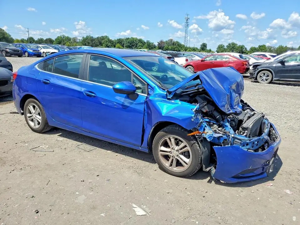 2017 CHEVROLET CRUZE LT  