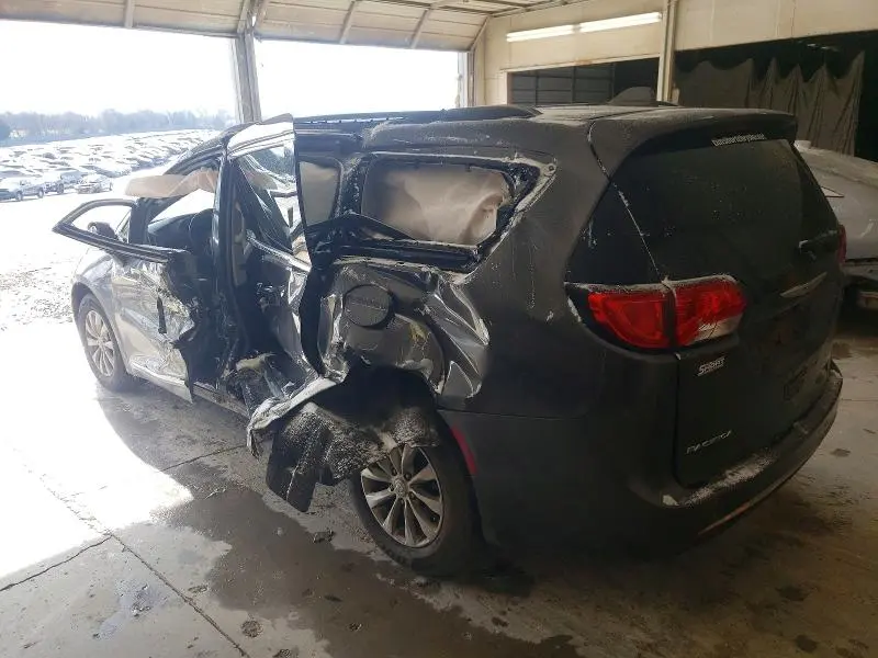 2017 CHRYSLER PACIFICA TOURING L  