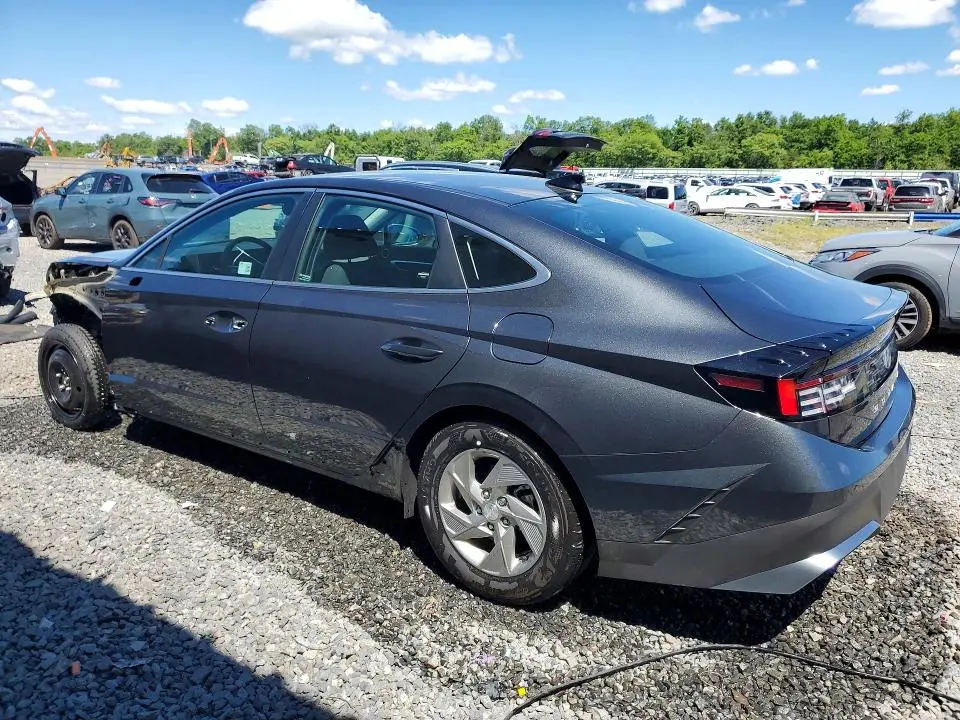 2025 HYUNDAI SONATA SE  