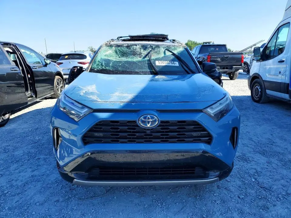 2024 TOYOTA RAV4 XSE  