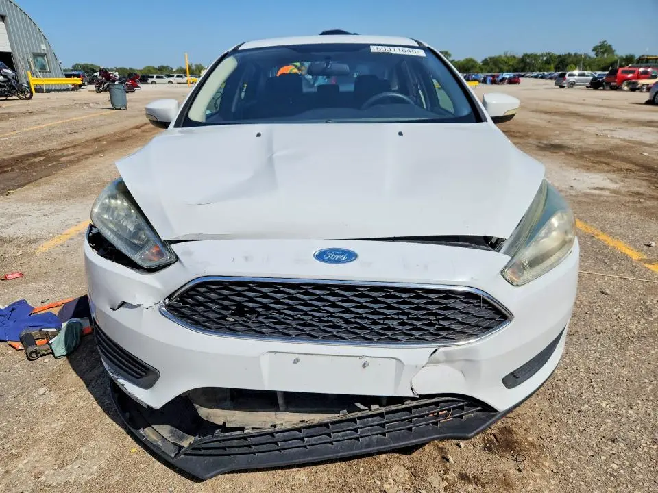 2016 FORD FOCUS SE  