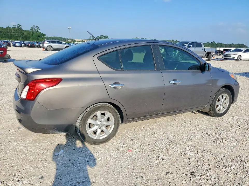 2013 NISSAN VERSA 1.6 S  