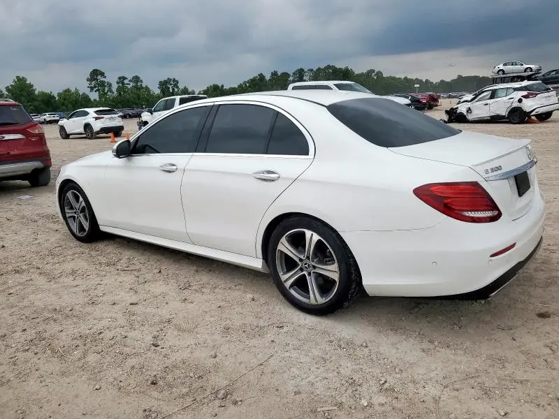 2017 MERCEDES-BENZ E 300 4MATIC  