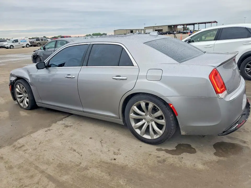 2018 CHRYSLER 300 LIMITED  