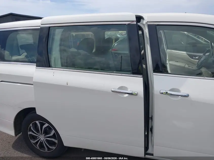 2015 NISSAN QUEST S