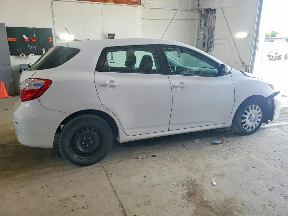 2011 TOYOTA MATRIX BASE  