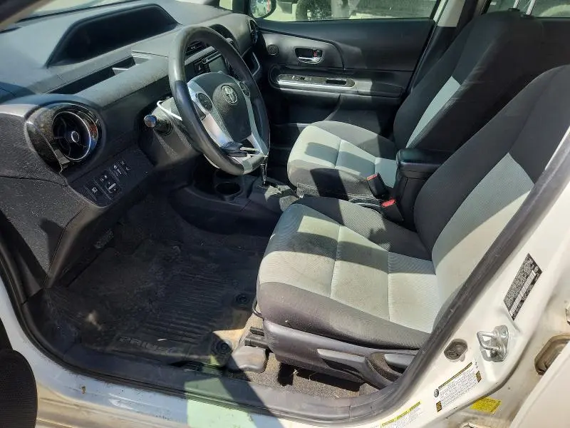 2017 TOYOTA PRIUS C TWO  