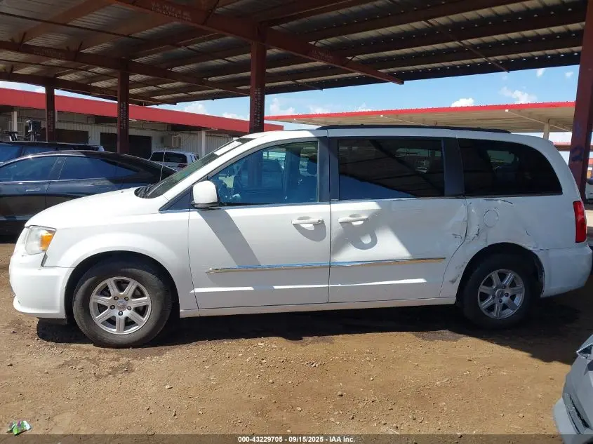 2012 CHRYSLER TOWN & COUNTRY TOURING