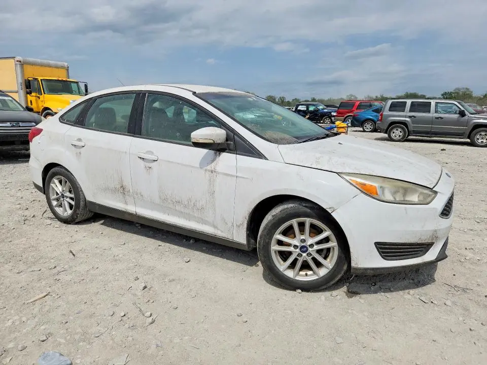 2016 FORD FOCUS SE  