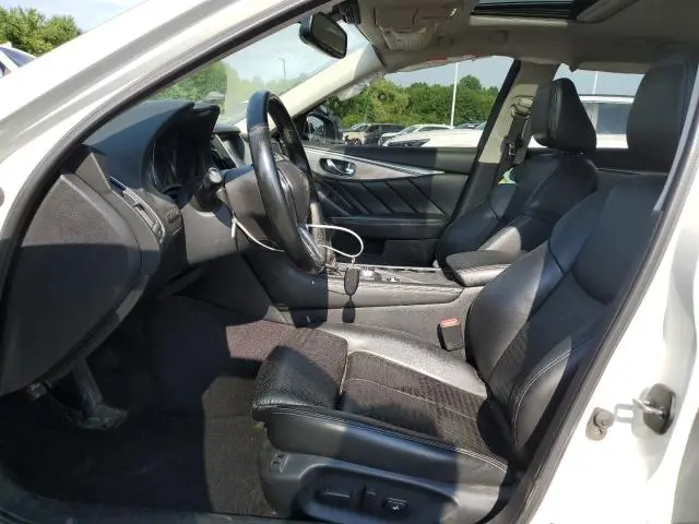 2018 INFINITI Q50 LUXE  