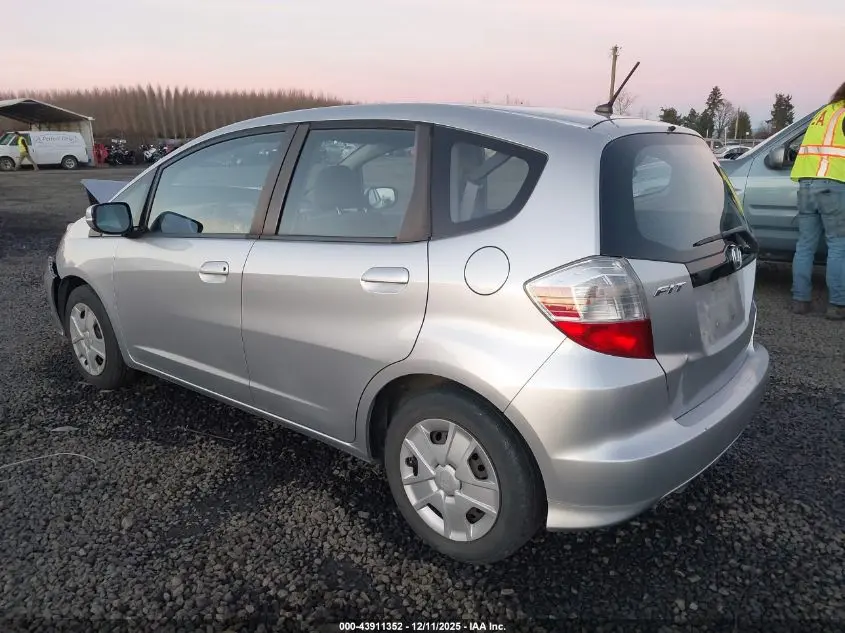 2013 HONDA FIT  