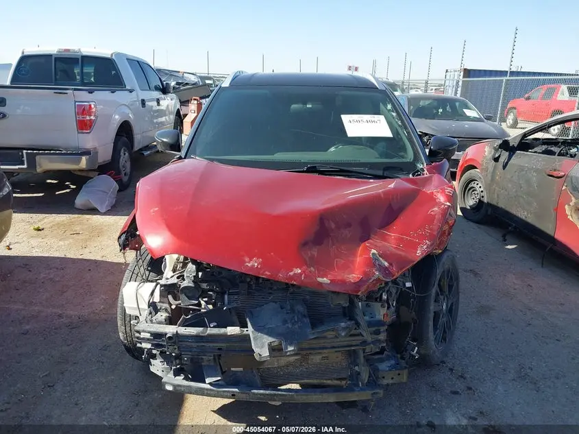 2019 NISSAN KICKS SR