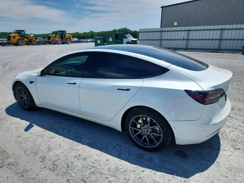 2021 TESLA MODEL 3   