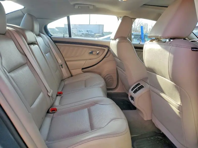 2010 FORD TAURUS LIMITED  