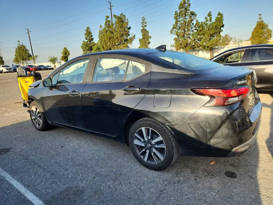 2021 NISSAN VERSA SV  