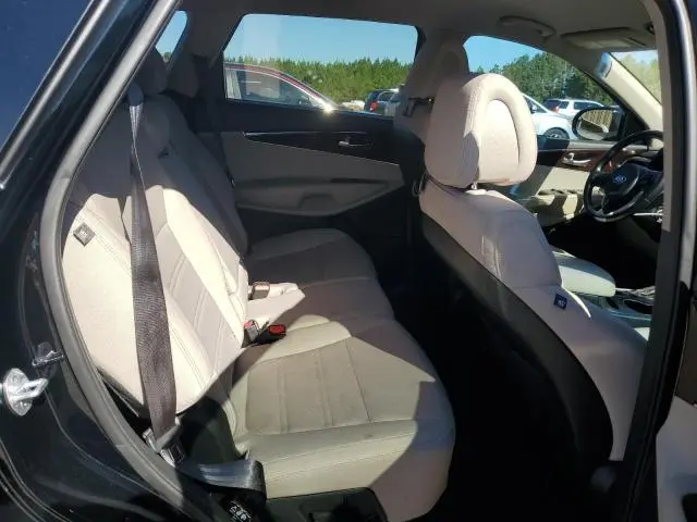 2016 KIA SORENTO LX  