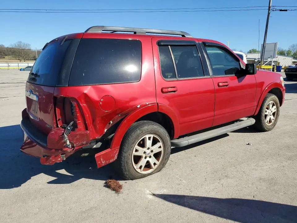 2010 FORD EXPLORER XLT  