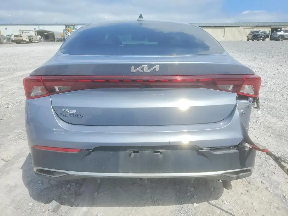 2022 KIA K5 LX  