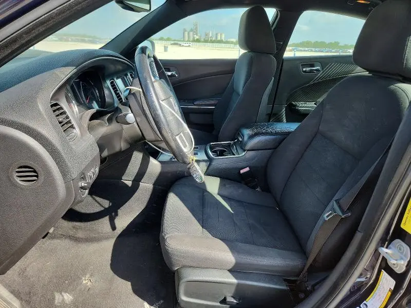 2012 DODGE CHARGER SE  