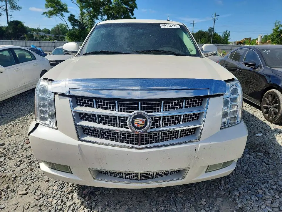 2011 CADILLAC ESCALADE PLATINUM  