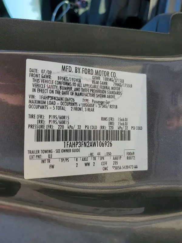 2010 FORD FOCUS SE  