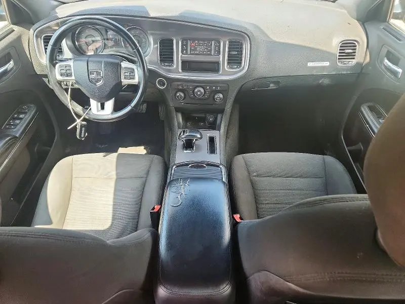 2012 DODGE CHARGER SE  