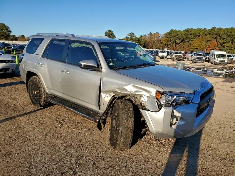 2016 TOYOTA 4RUNNER SR5/SR5 PREMIUM  