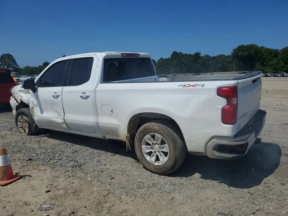 2024 CHEVROLET SILVERADO K1500 LT  