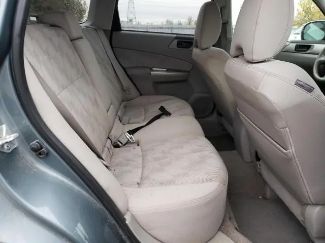 2010 SUBARU FORESTER XS  