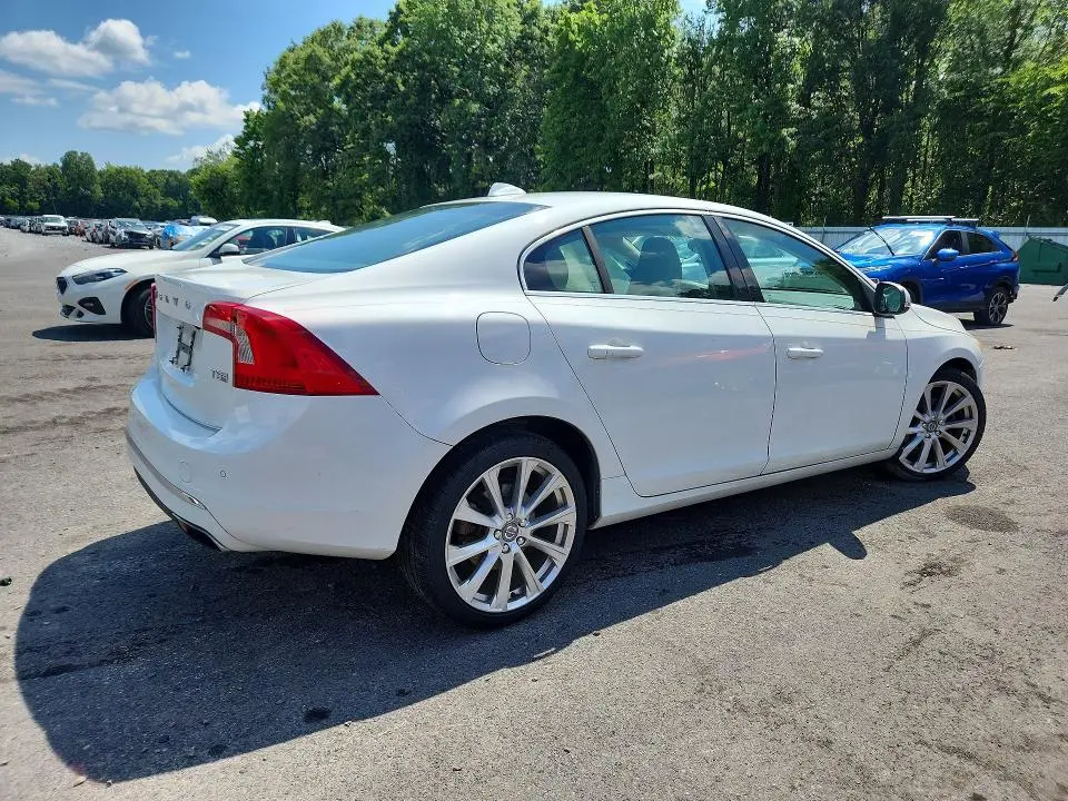 2016 VOLVO S60 PREMIER  