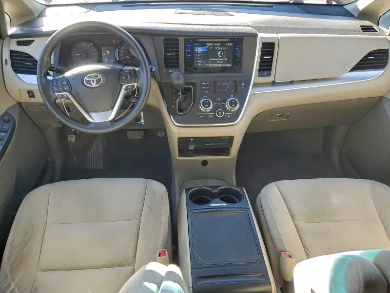 2015 TOYOTA SIENNA LE  