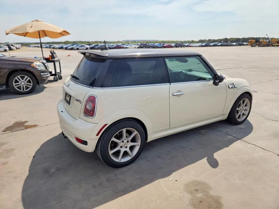 2010 MINI COOPER S  