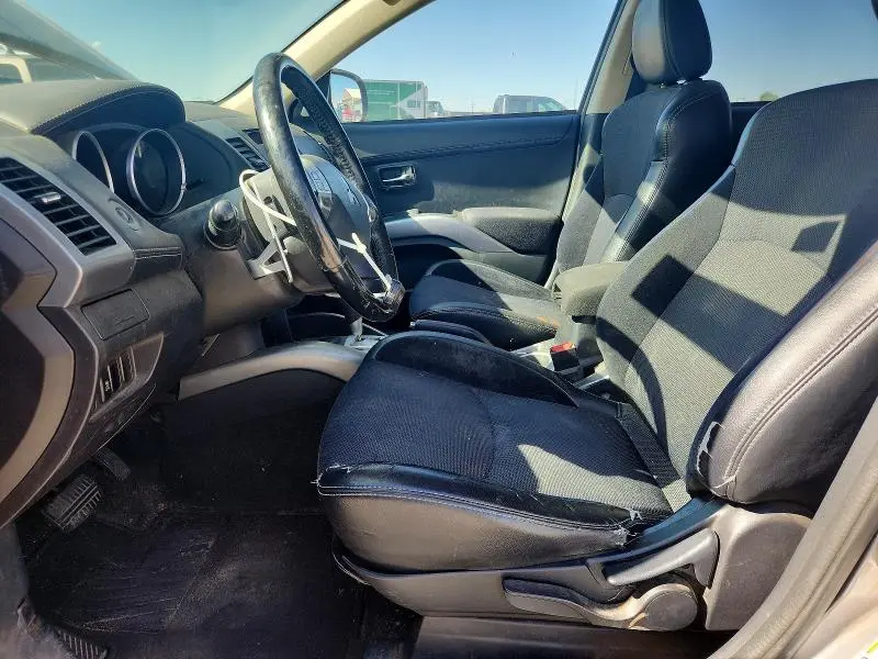 2013 MITSUBISHI OUTLANDER SE  