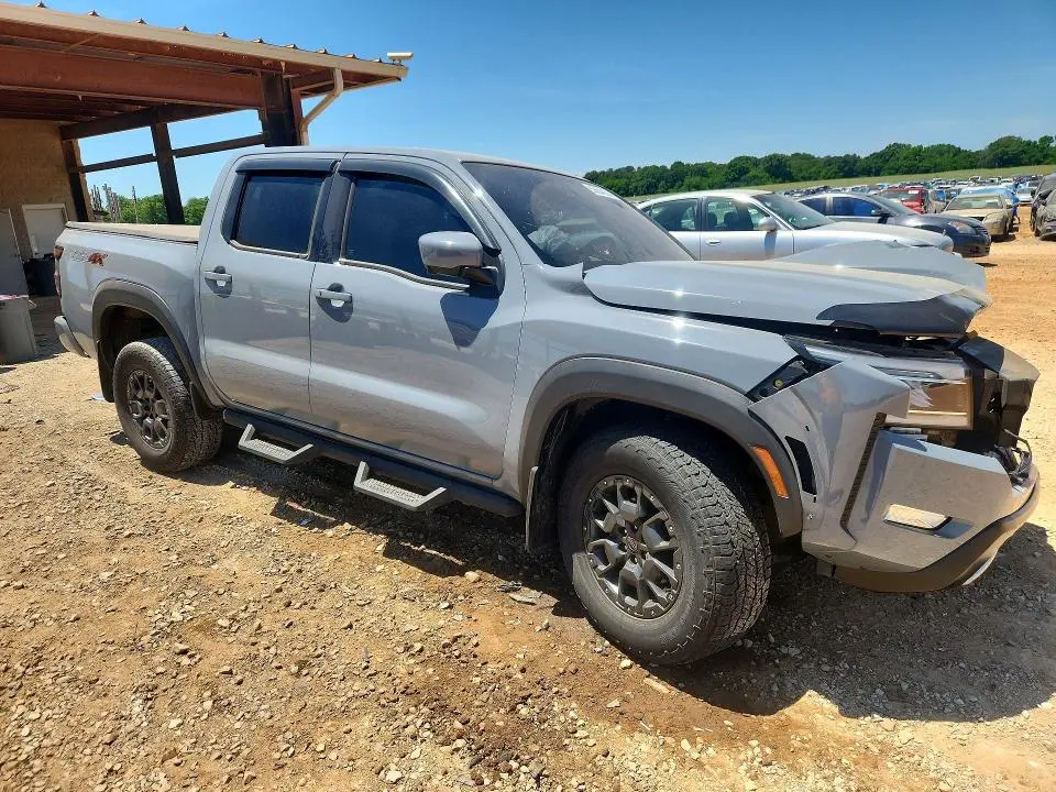 2024 NISSAN FRONTIER PRO-4X  