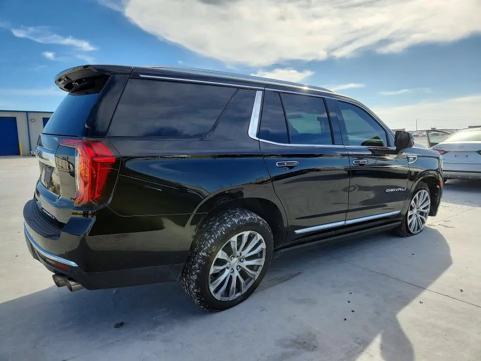 2022 GMC YUKON DENALI  