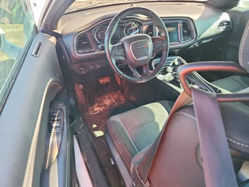 2015 DODGE CHALLENGER SXT  
