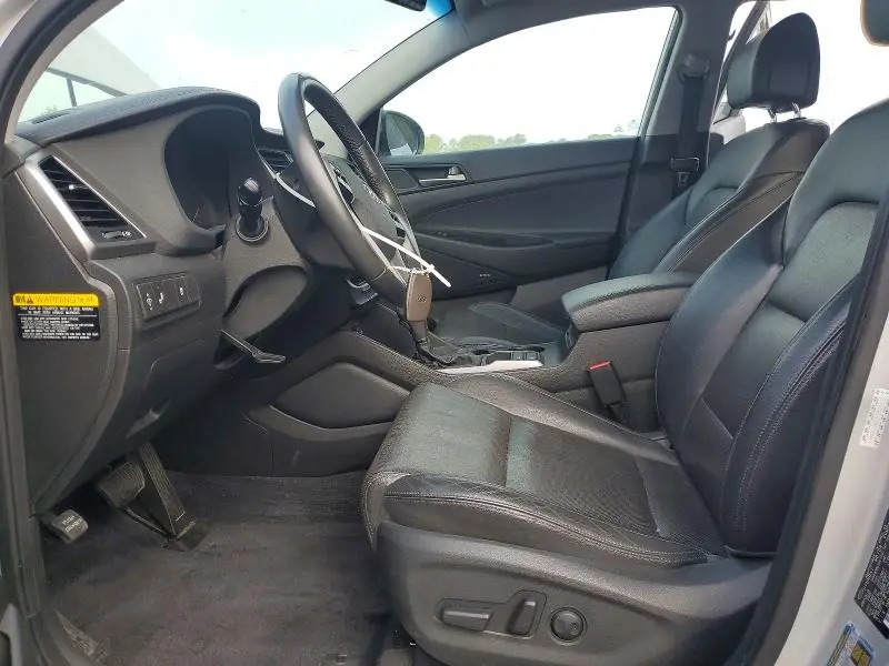 2018 HYUNDAI TUCSON SEL PLUS  