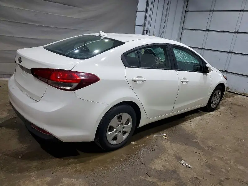 2018 KIA FORTE LX  