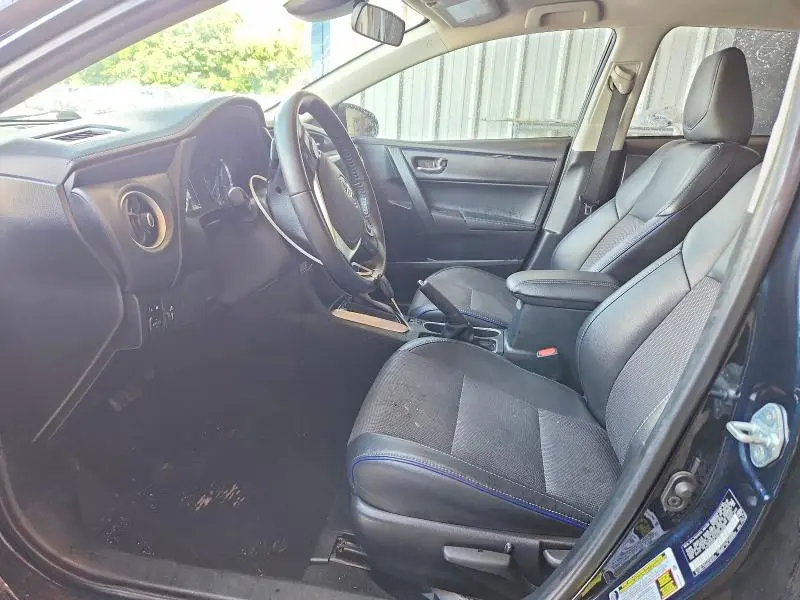 2017 TOYOTA COROLLA SE  