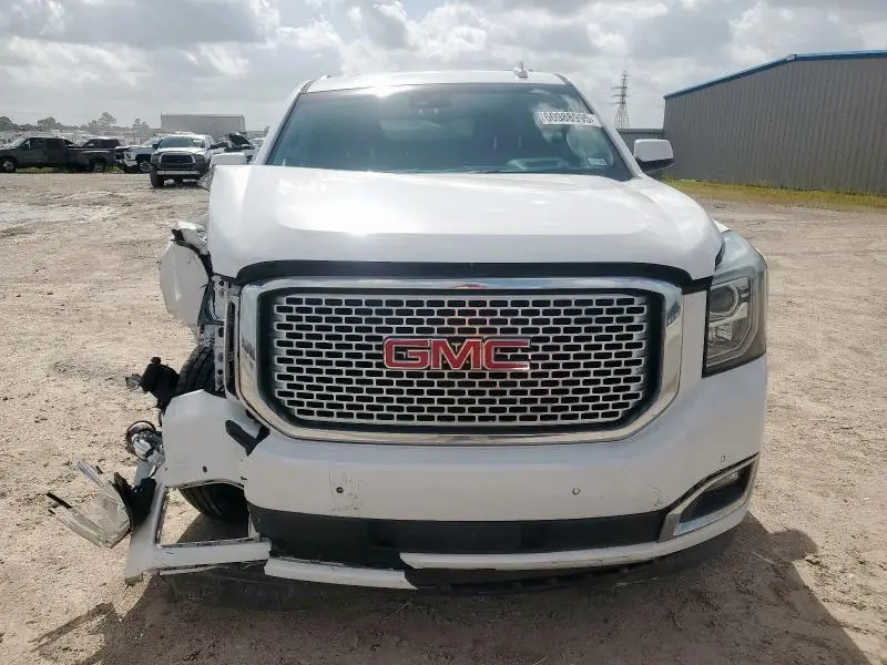 2017 GMC YUKON XL DENALI  