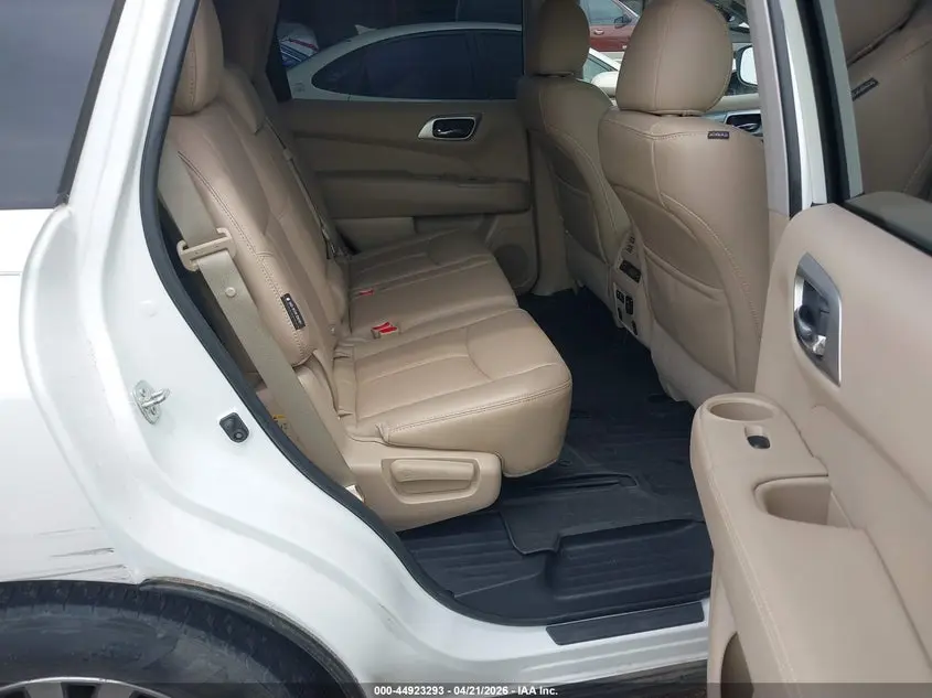2019 NISSAN PATHFINDER SL