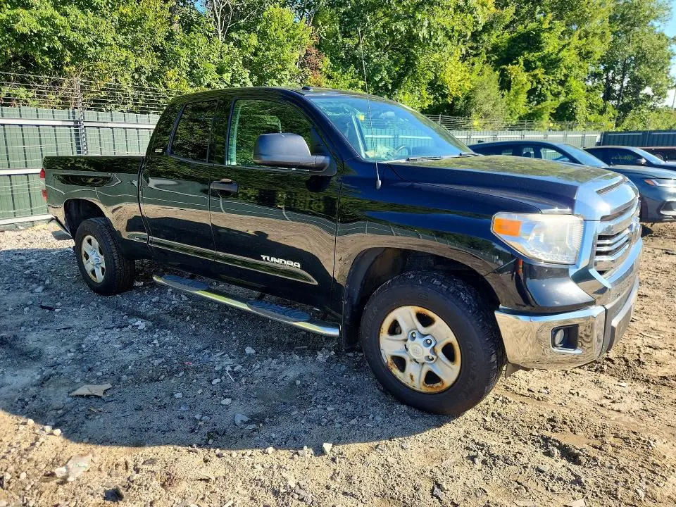 2016 TOYOTA TUNDRA SR5  