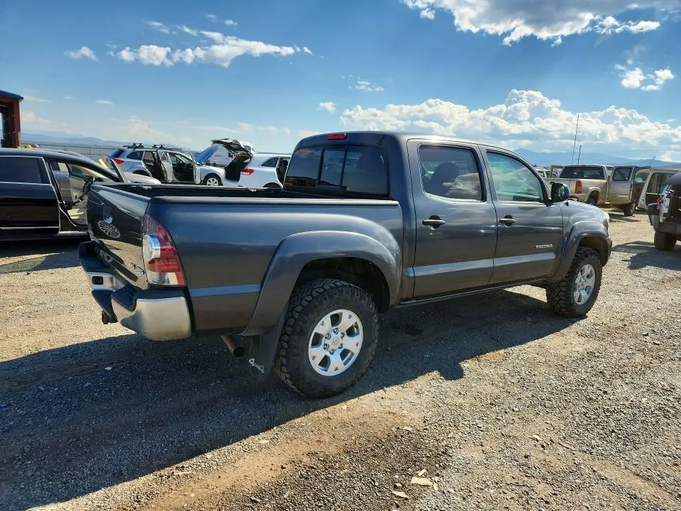 2013 TOYOTA TACOMA V6  