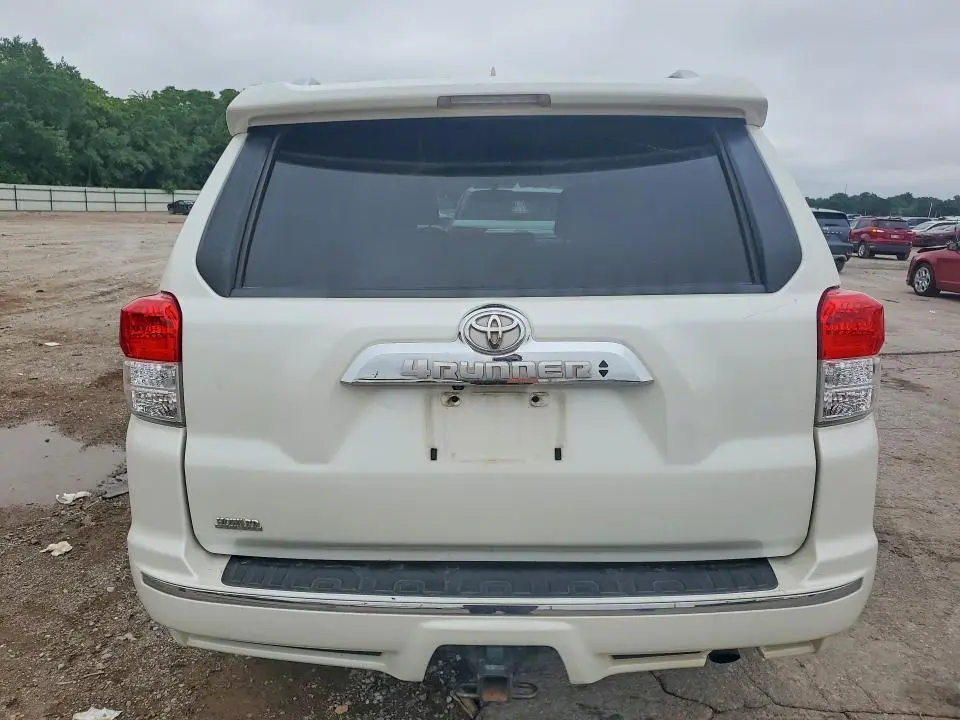 2011 TOYOTA 4RUNNER LIMITED  