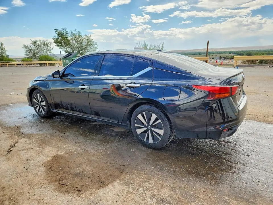 2019 NISSAN ALTIMA SL  