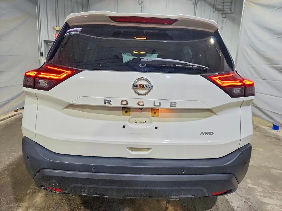 2021 NISSAN ROGUE S  