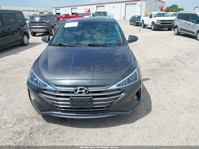 2020 HYUNDAI ELANTRA SE