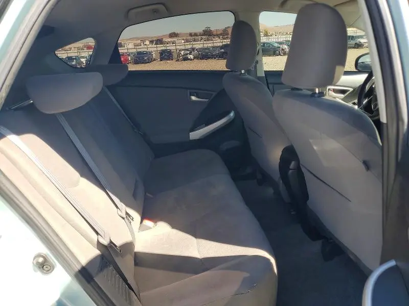 2015 TOYOTA PRIUS THREE  