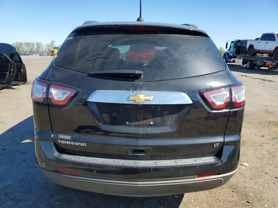 2017 CHEVROLET TRAVERSE LT  