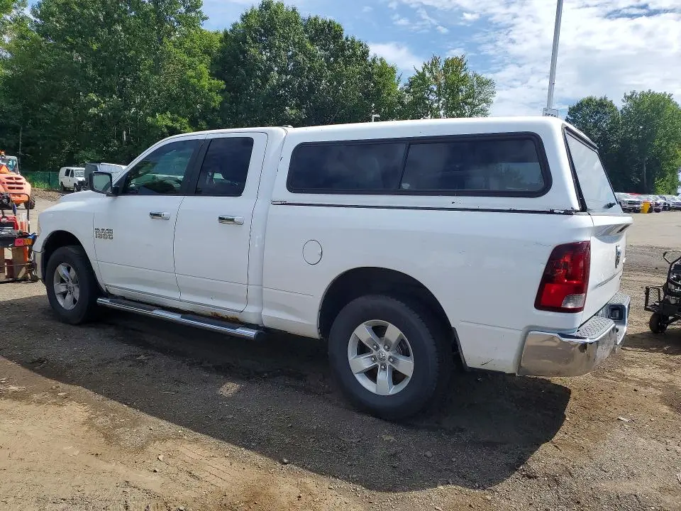 2016 RAM 1500 SLT  